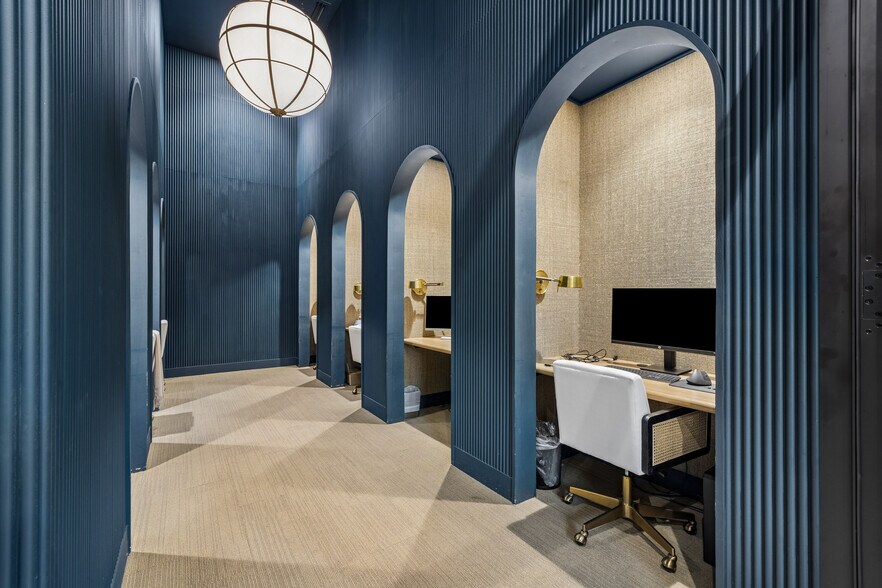 More Photos Of 3095 Soperton Dr, Bluffton Light Distribution For Sale