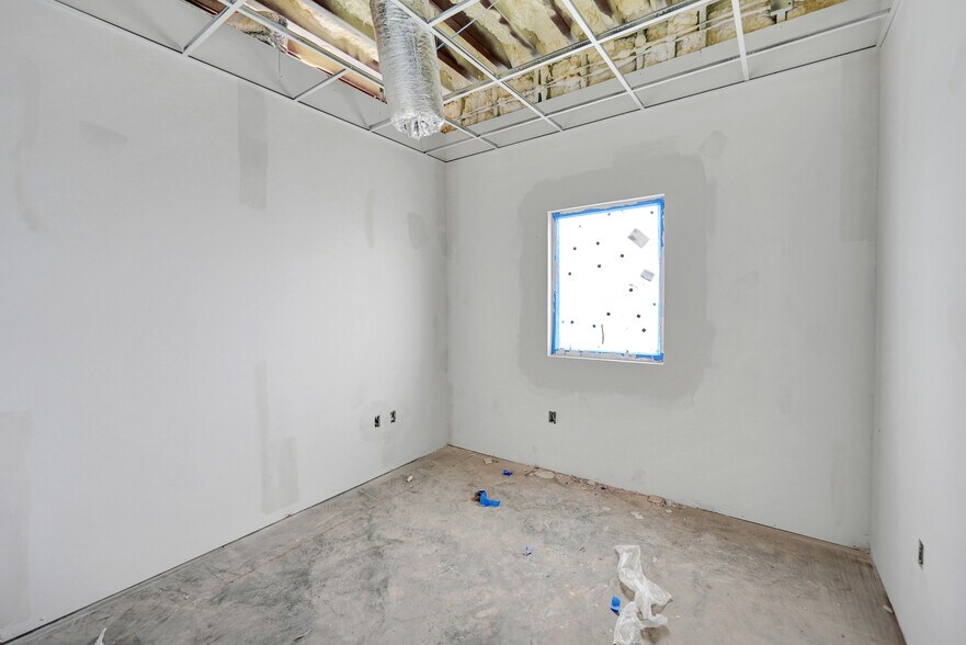 More Photos Of 5915 W. County 135 rd, Midland Warehouse For Lease