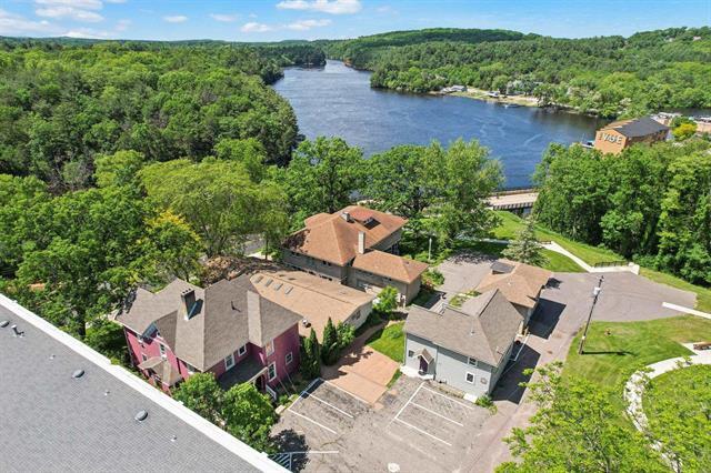 Primary Photo Of 926 River Rd, Wisconsin Dells Hotel For Sale