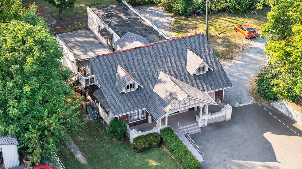 More Photos Of 2819 Gallatin Pike, Nashville Freestanding For Lease