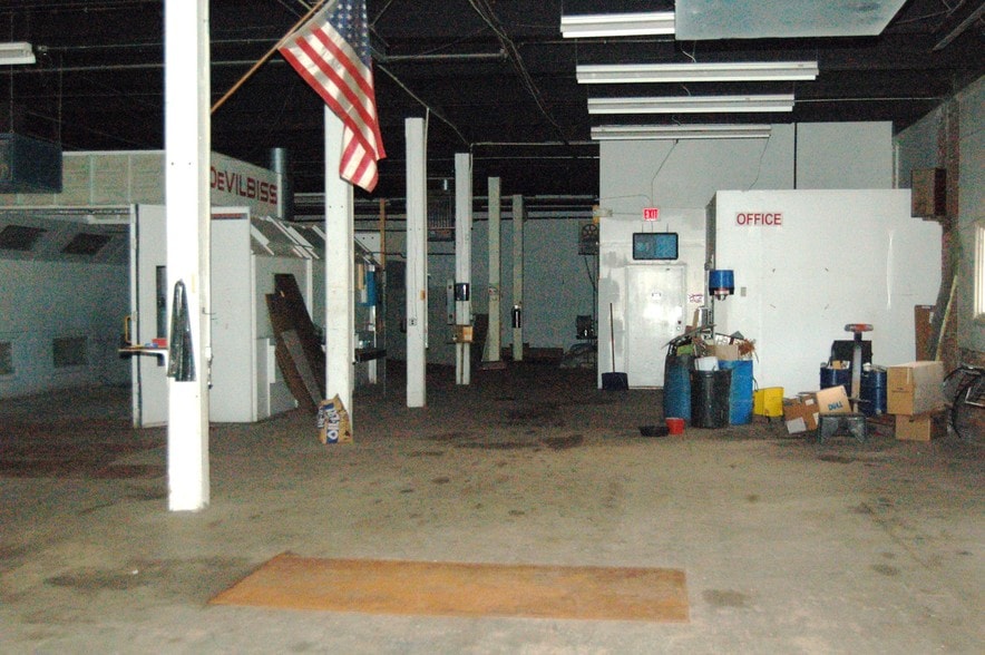 More Photos Of 75 Mill St, Newton Manufacturing For Sale