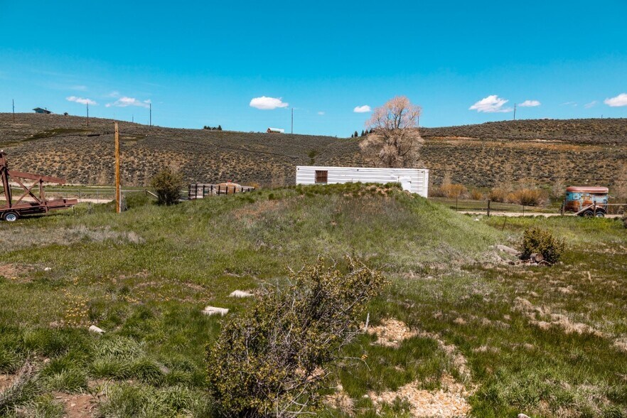 More Photos Of 700 Bitner Rd, Park City Office For Sale