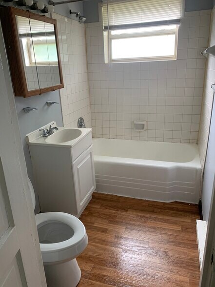 More Photos Of 2039 Emerson Ave, Dayton Apartments For Sale