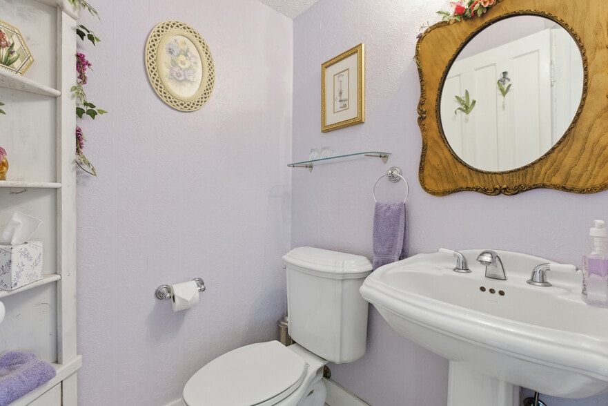 More Photos Of 1625 3rd Ave, Anoka Hospitality For Sale