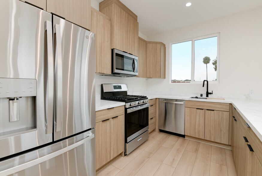 More Photos Of 5140 Los Robles Dr, Carlsbad Multifamily For Sale