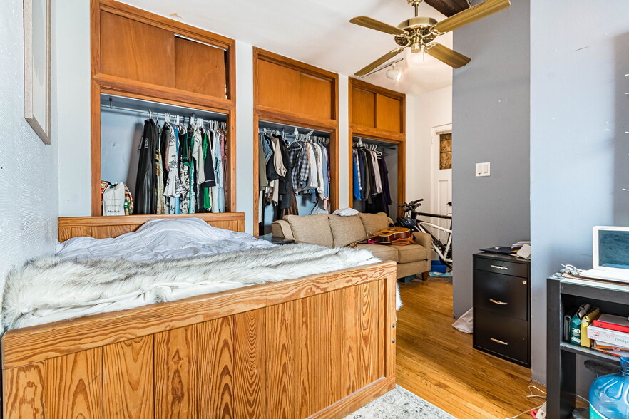 More Photos Of 530 Bathurst St, Toronto Land For Sale