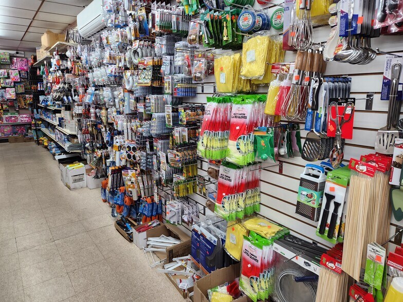 More Photos Of 827 E Baltimore Ave, East Lansdowne Convenience Store For Sale