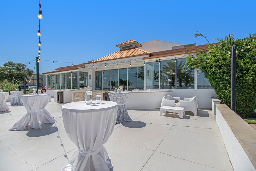 More Photos Of 3901 Nasa Pky, El Lago Lodge Meeting Hall For Sale