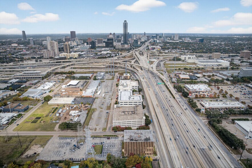 More Photos Of 5420 West Loop S, Bellaire Medical For Lease