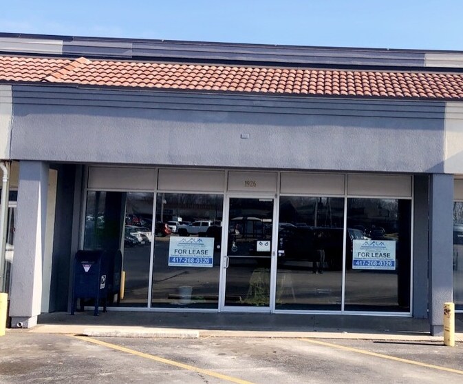 More Photos Of 1903-1927 S Glenstone Ave, Springfield Storefront For Lease