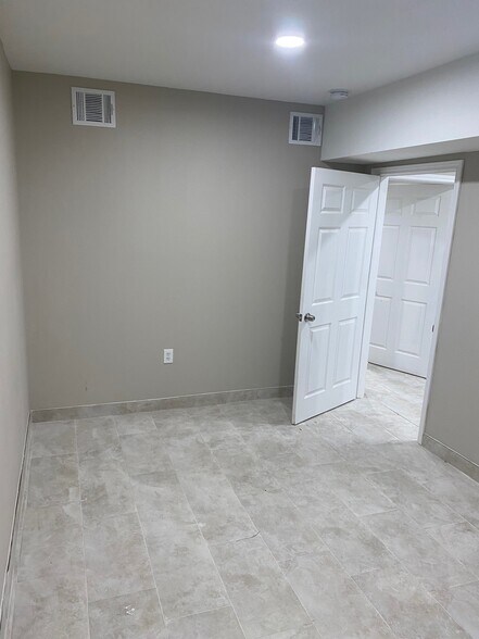 More Photos Of 1203 Missouri St, South Houston Warehouse For Lease