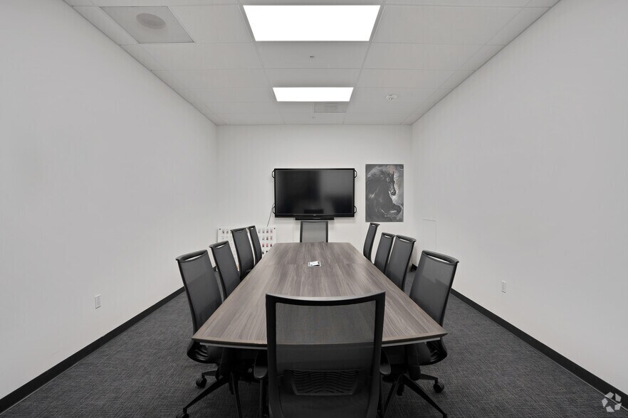 More Photos Of 324-328 S Myrtle Ave, Monrovia Office For Sale