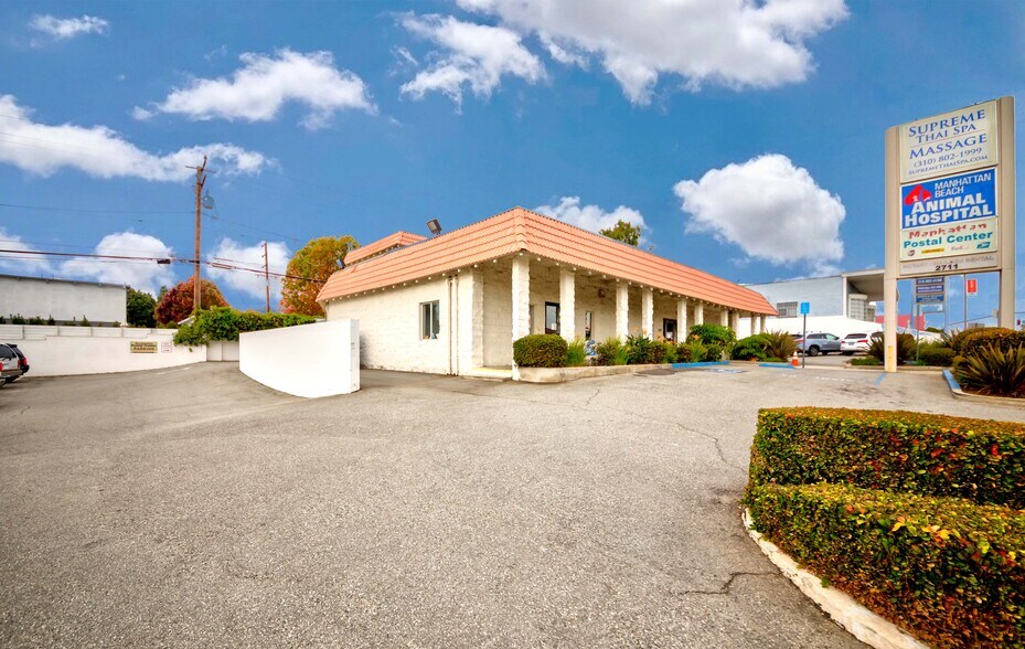 More Photos Of 2709 N Sepulveda Blvd, Manhattan Beach Storefront Retail Office For Lease