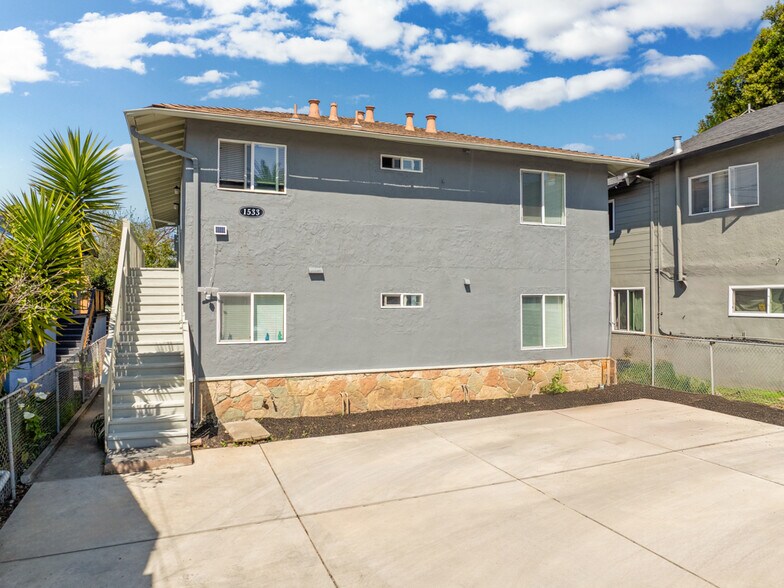 More Photos Of 1533 Julia St, Berkeley Multifamily For Sale