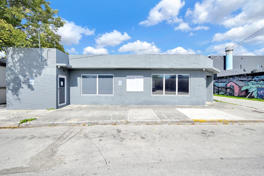 More Photos Of 719-721 NW 29th St, Miami Storefront For Sale