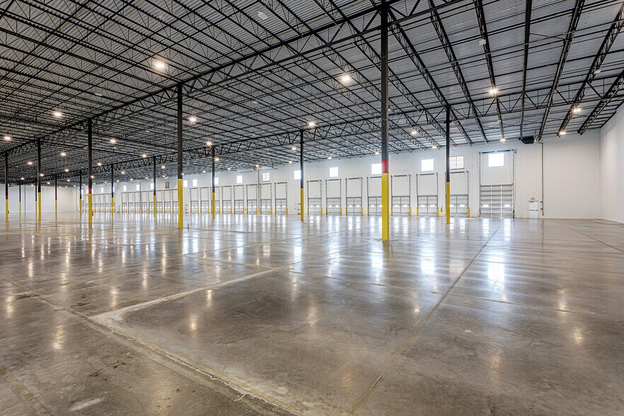 More Photos Of 230 Innovation Way, Hendersonville Warehouse For Sale