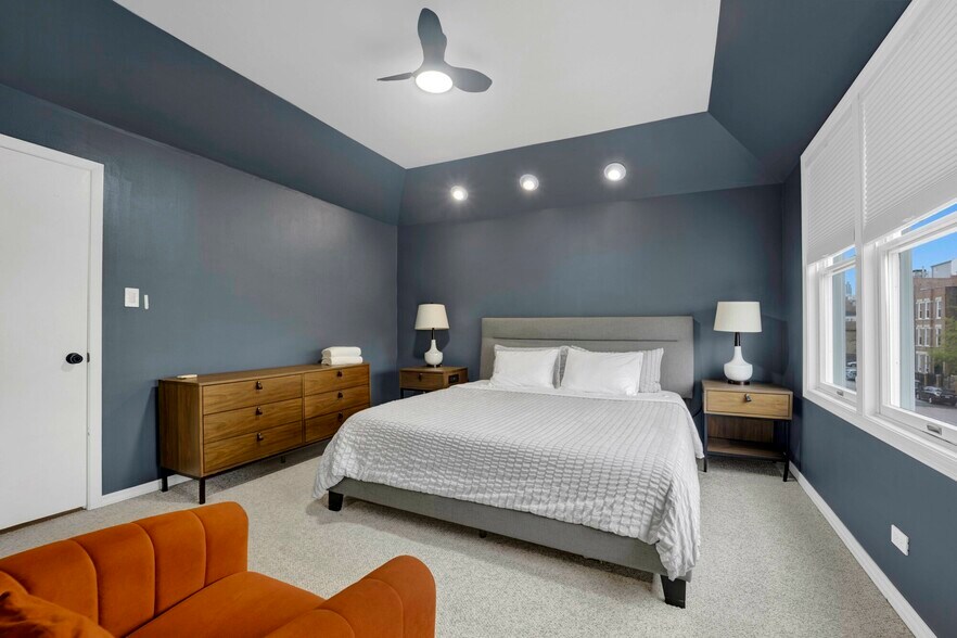 More Photos Of 1326 W Ohio St, Chicago Apartments For Sale