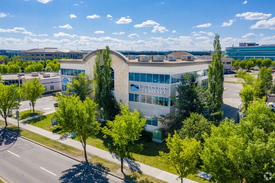 More Photos Of 51 Sunpark Dr SE, Calgary Office For Lease