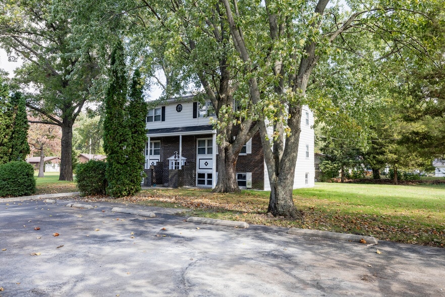 More Photos Of 8943 N 300 W, Lake Village Apartments For Sale