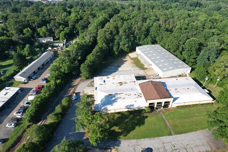 More Photos Of 929 Chick Springs Rd, Taylors Light Manufacturing For Lease