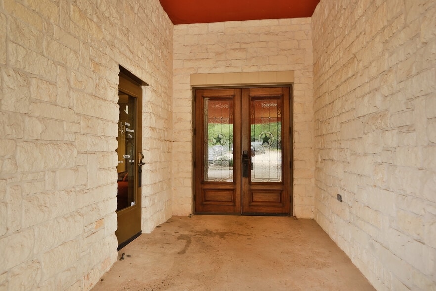 More Photos Of 2200 N FM 3083 Rd W, Conroe Office For Lease