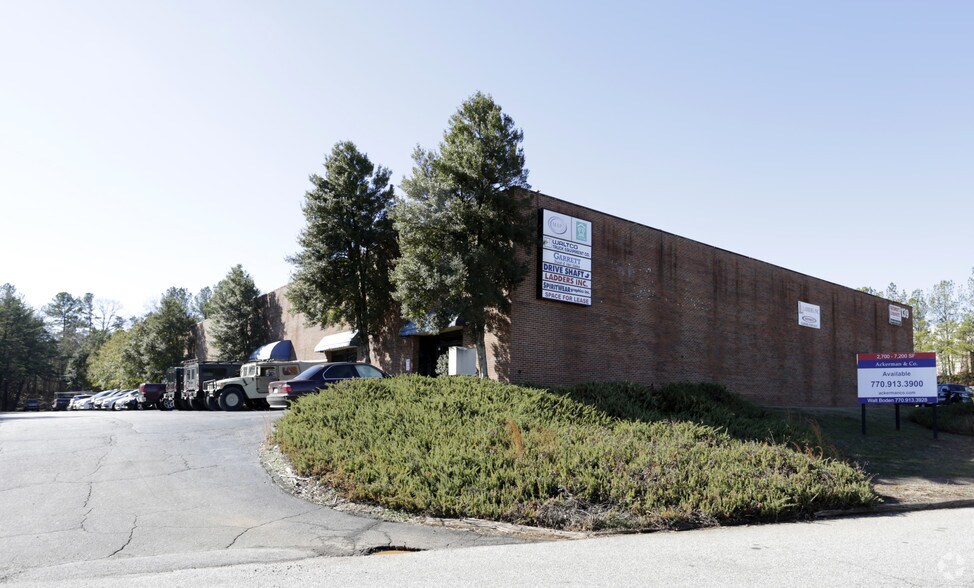 More Photos Of 1395 Cobb Pky N, Marietta Distribution For Lease