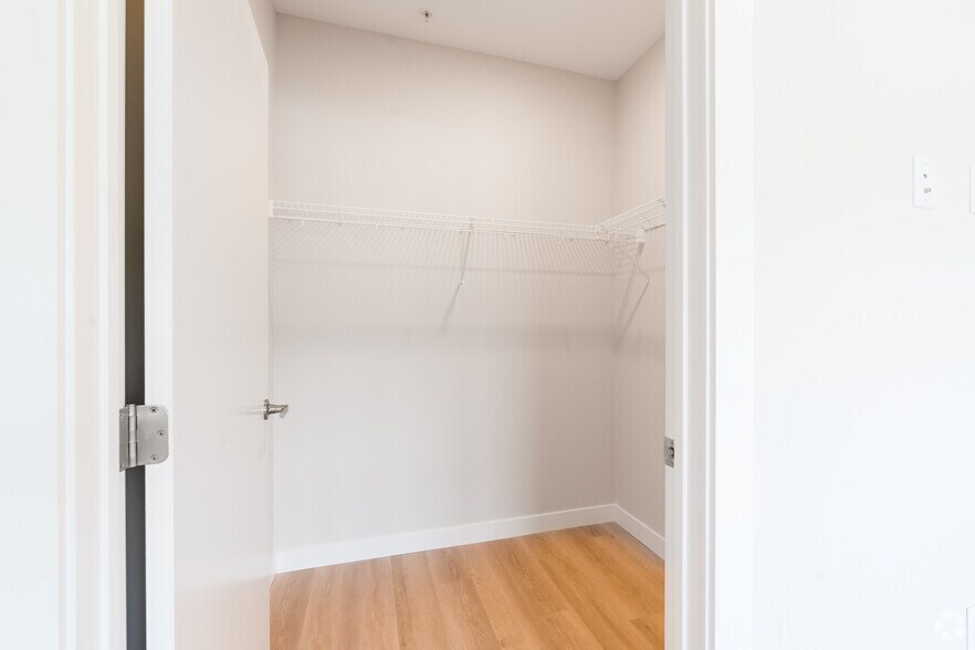 More Photos Of 1620 N River Ridge Blvd, Spokane Apartments For Sale