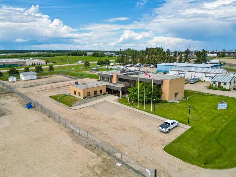 Primary Photo Of 5516 Industrial Rd, Rocky Rapids Office For Lease