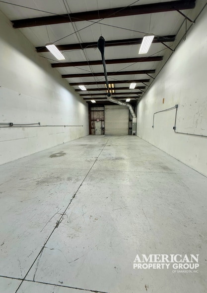 More Photos Of 7610-7630 Matoaka Rd, Sarasota Warehouse For Lease