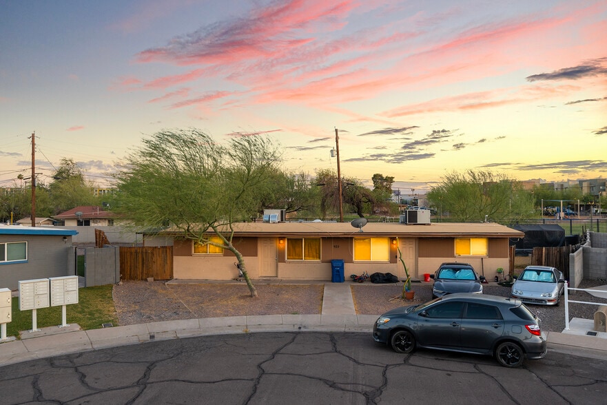 More Photos Of 920 S Kenwood Cir, Tempe Apartments For Sale