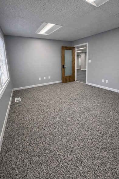 More Photos Of 9426 Stewartown Rd, Gaithersburg Loft Creative Space For Lease