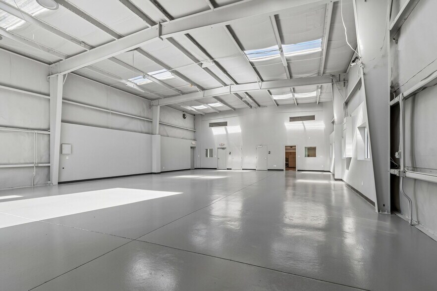 More Photos Of 1453 S Martin Luther King Jr Ave, Clearwater Warehouse For Sale