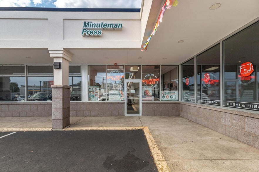 More Photos Of 407-411 Cabot St, Beverly Unknown For Lease