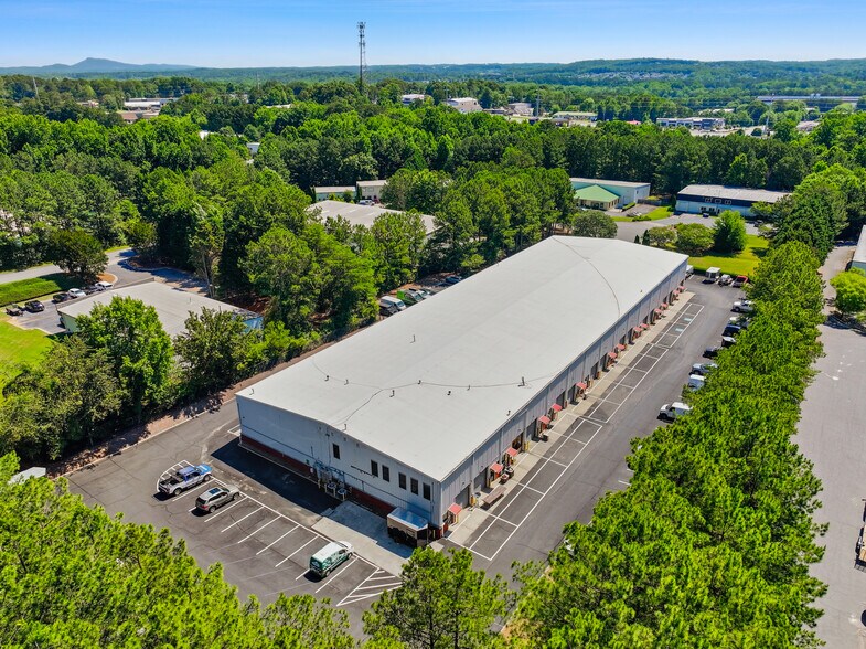 Primary Photo Of 4255 Trotters Way, Alpharetta Distribution For Lease