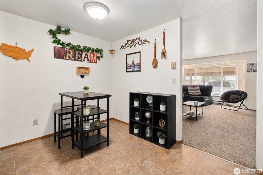 More Photos Of 1011-1015 S 48th Ave, Yakima Apartments For Sale