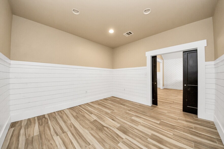 More Photos Of 17188 Highway 321, Dayton Specialty For Sale