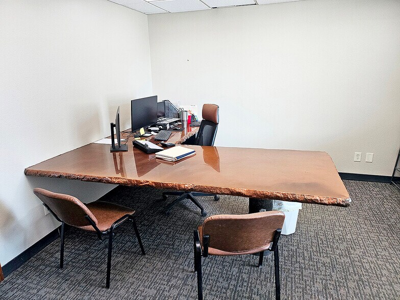 More Photos Of 1060 W Kansas Ave, Mcpherson Freestanding For Sale