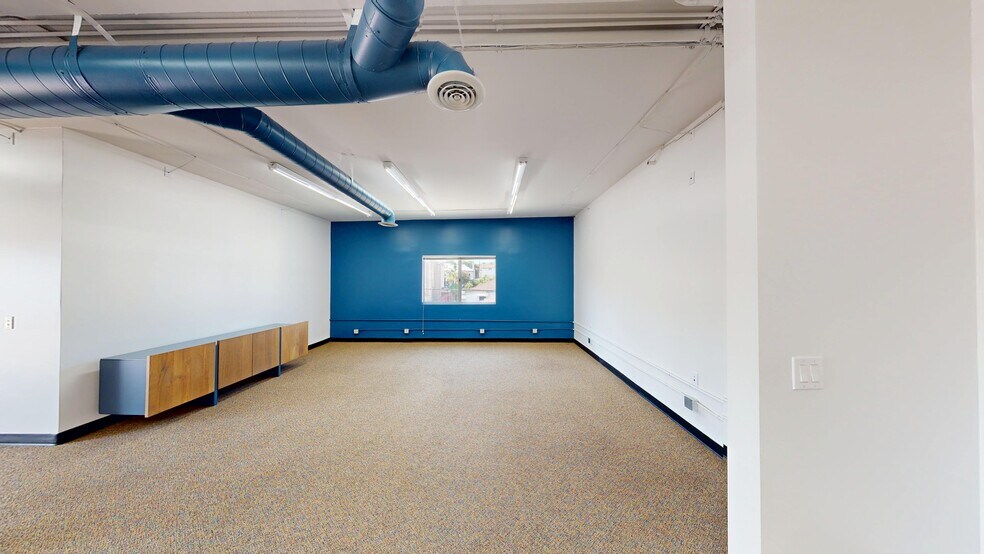 More Photos Of 1940 Garnet Ave, San Diego Medical For Sale