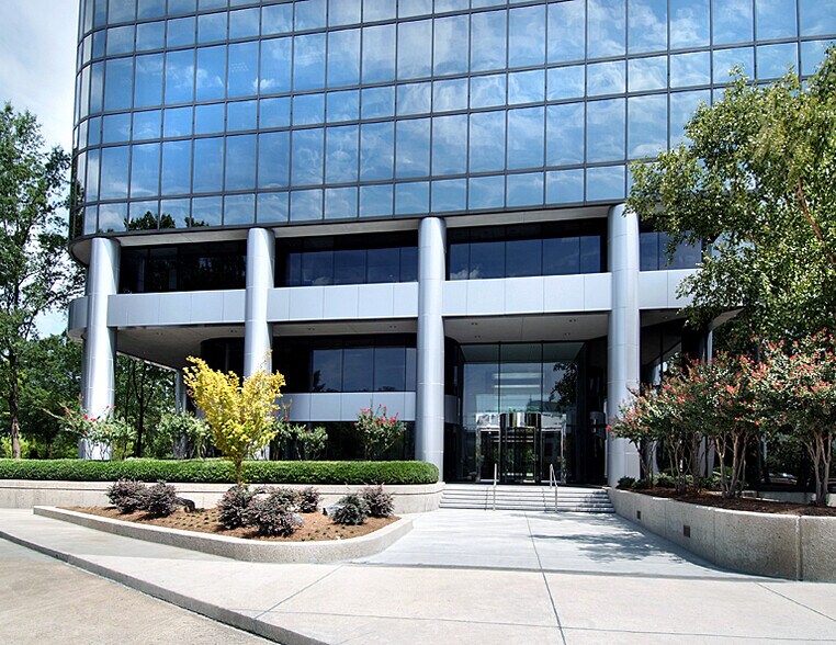 More Photos Of 2800 Century Pky NE, Atlanta Office For Lease