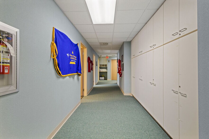 More Photos Of 2559 37th Ave, Columbus Medical For Sale