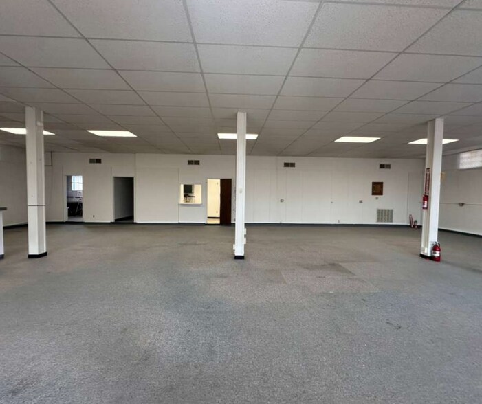 More Photos Of 415 Main St., Laurel Flex For Lease