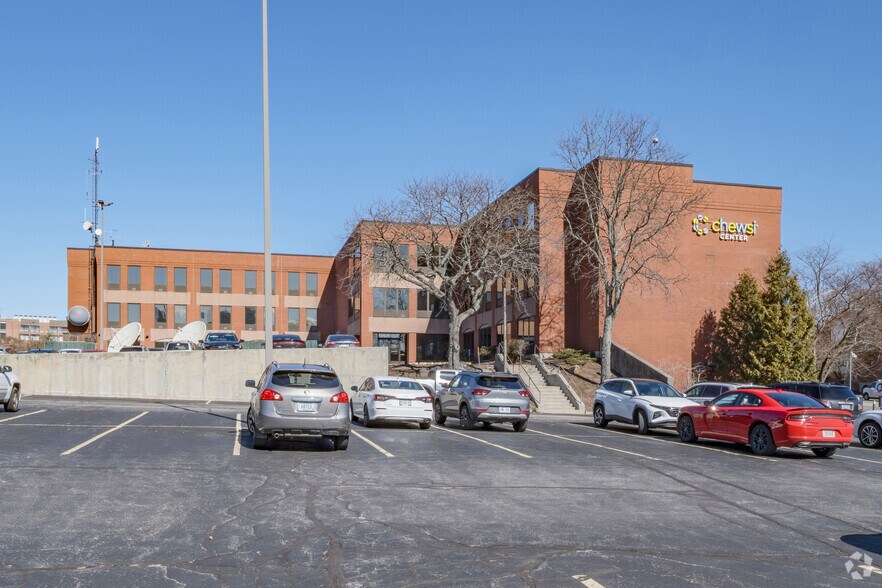 More Photos Of 10 Orms St, Providence Office For Lease