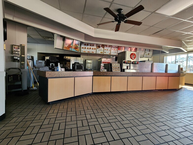 More Photos Of 1020 Horse Creek Rd SW, Darien Restaurant For Lease