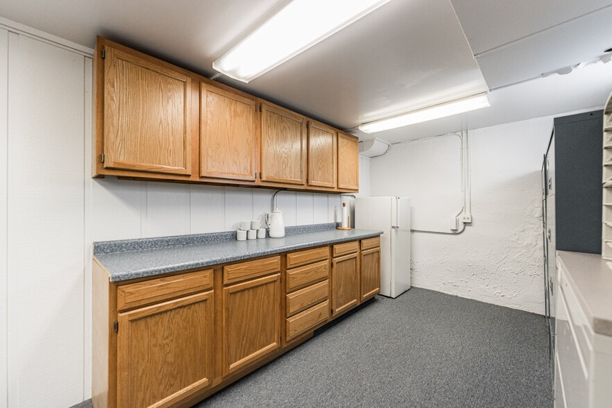 More Photos Of 223 E State St, Geneva Office For Sale