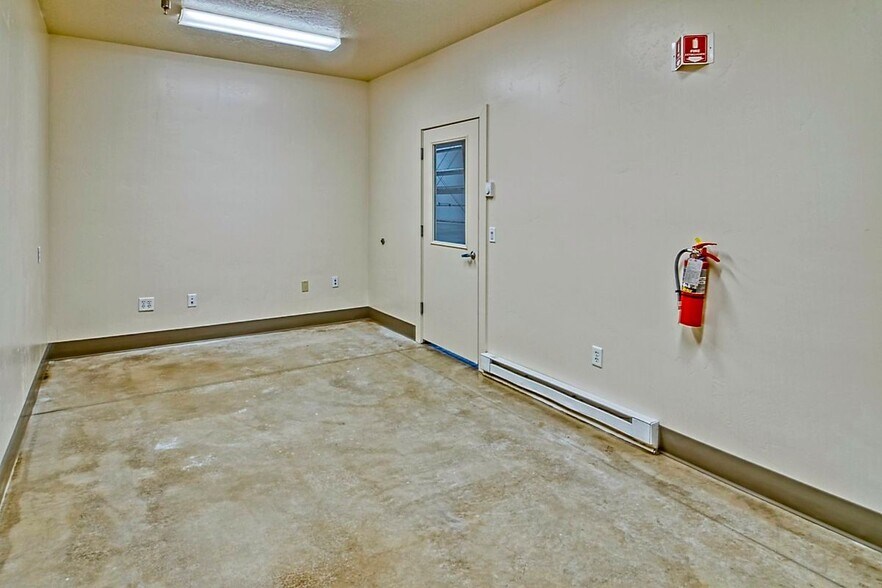 More Photos Of 5811 Sandpiper Dr, Missoula Warehouse For Lease
