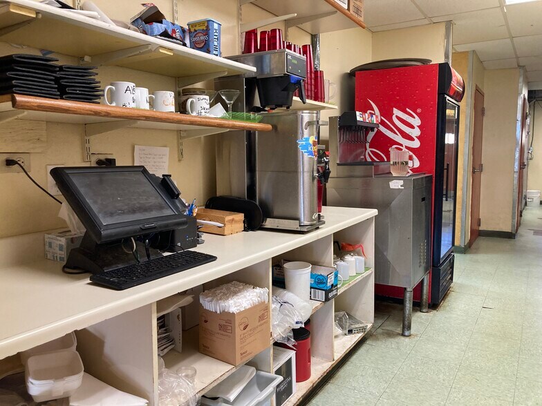 More Photos Of 16940 Pine Valley Rd, Pine Restaurant For Sale