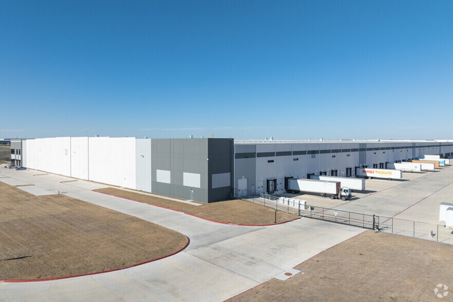 More Photos Of 4040 Logistics Way, Temple Industrial For Sale