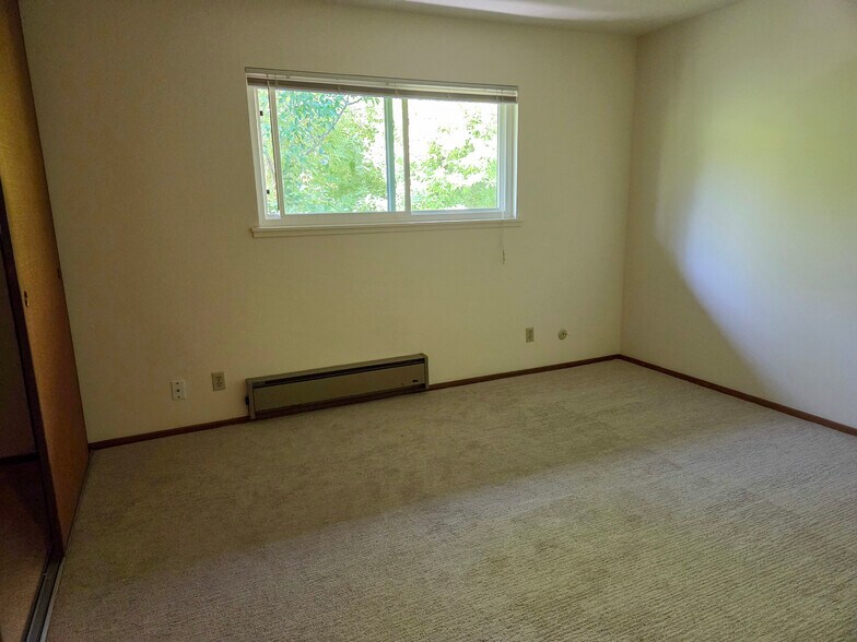 More Photos Of 1562 Sir Francis Drake Blvd, San Anselmo Multifamily For Sale