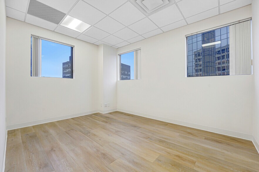 More Photos Of 11600 Wilshire Blvd, Los Angeles Medical For Lease