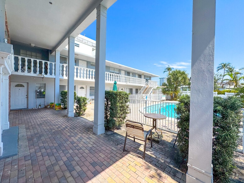 More Photos Of 3226 NE 12th St, Pompano Beach Apartments For Sale